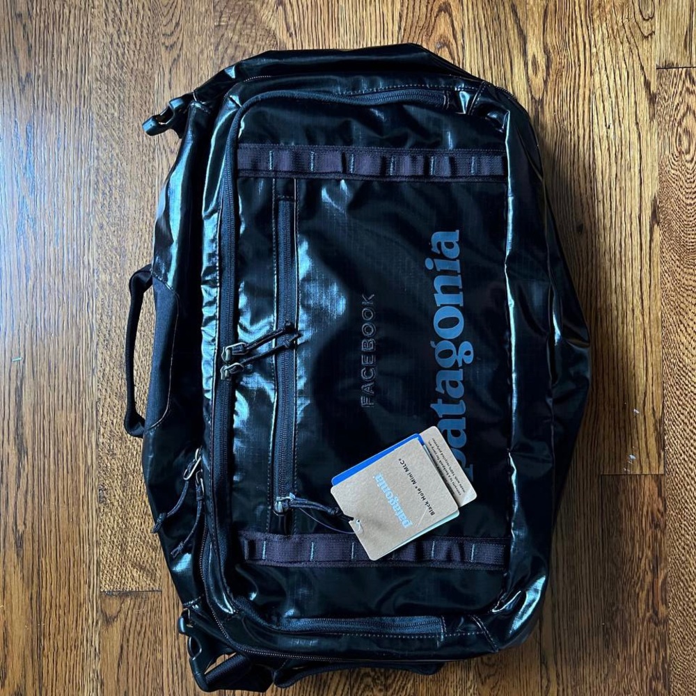 New with tags Patagonia Black Hole Mini MLC (26L)